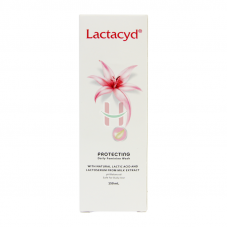 Lactacyd Protecting Daily Feminine Wash 150mL